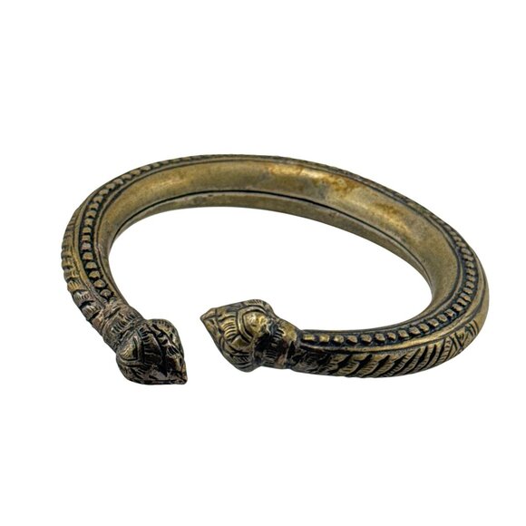 Vintage Tribal Brass Torque Bangle Cuff Bracelet with Engraved Details - Picture 5 of 6